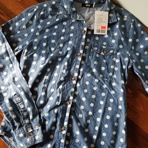 TWO SHIRTS  BDG brand